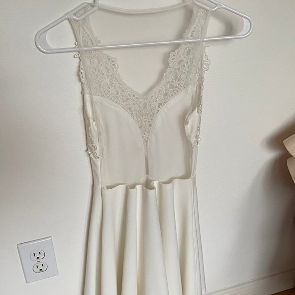 Mini-Dress - Picture 3 of 3